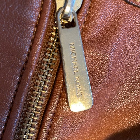 SOLD♥ Authentic Michael Kors Camel Bucketbag - Picture 11 of 12